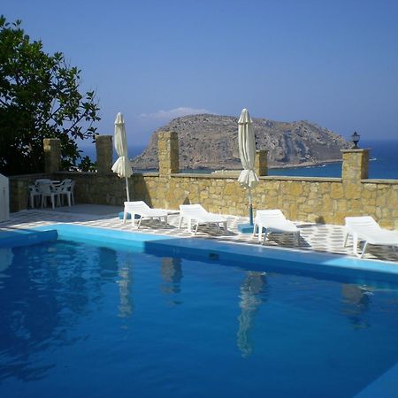 Yiannis Ηotel Foinikion ภายนอก รูปภาพ