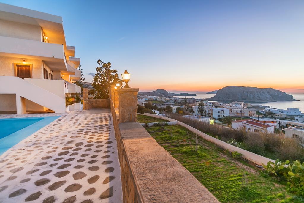 Yiannis Ηotel Foinikion ภายนอก รูปภาพ
