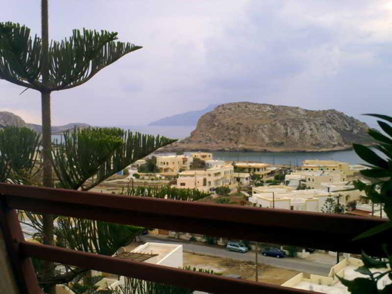 Yiannis Ηotel Foinikion ภายนอก รูปภาพ