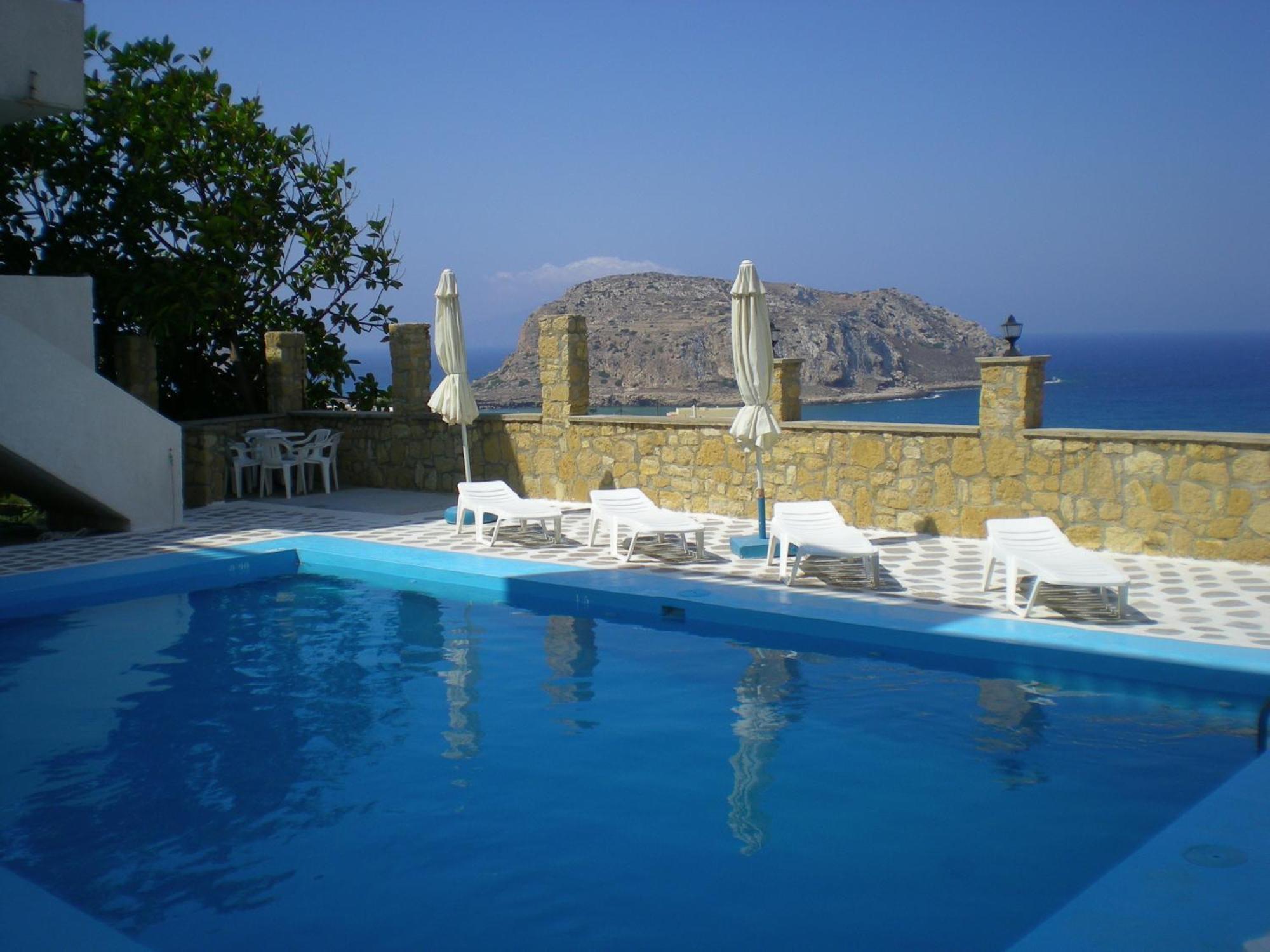 Yiannis Ηotel Foinikion ภายนอก รูปภาพ