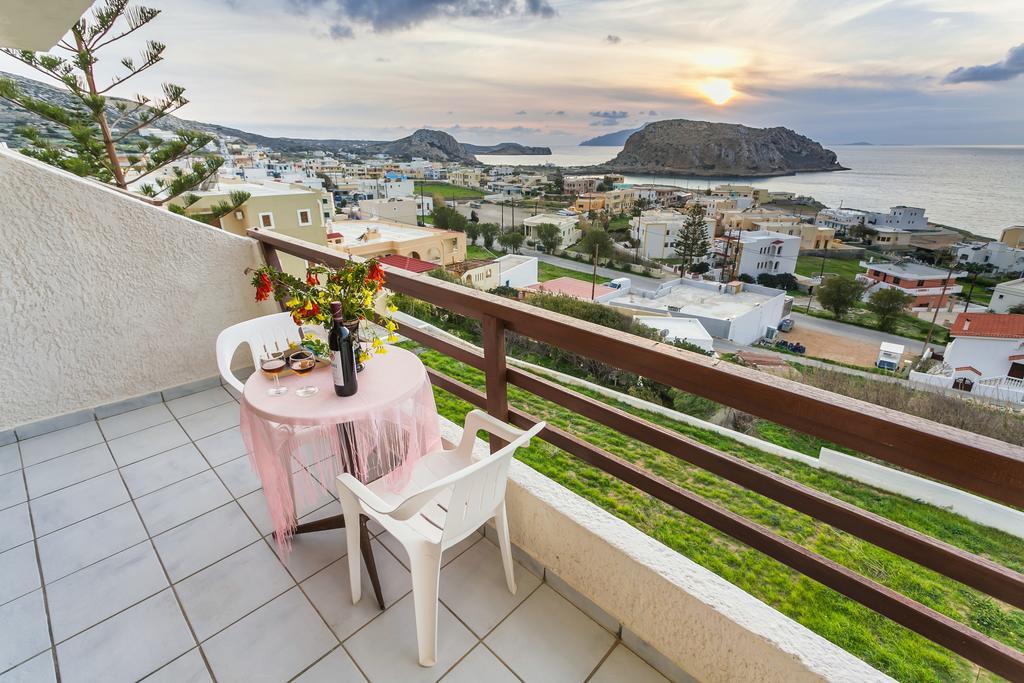 Yiannis Ηotel Foinikion ภายนอก รูปภาพ