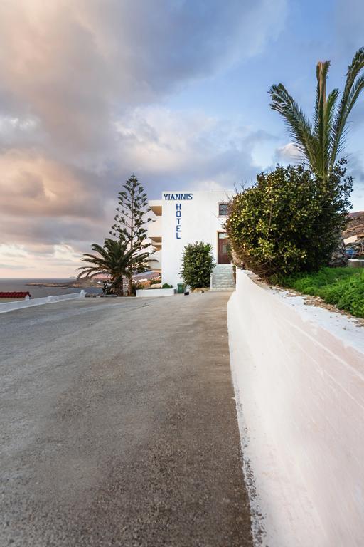 Yiannis Ηotel Foinikion ภายนอก รูปภาพ