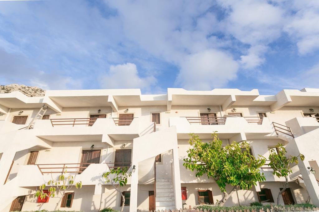 Yiannis Ηotel Foinikion ภายนอก รูปภาพ
